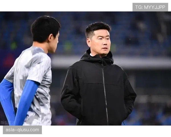 专访沧州雄狮主帅：谈现代足球对攻防转换速度的极致要求